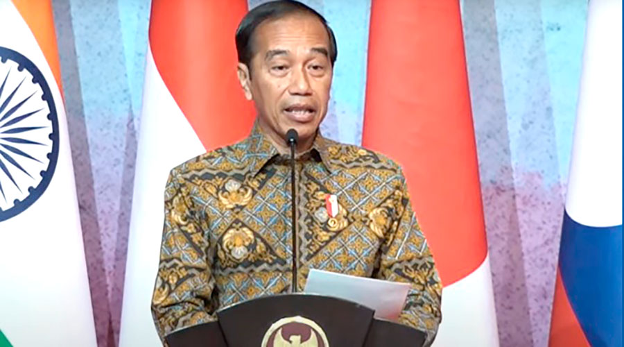 Jokowi Sebut Batik Simbol Kebangkitan Ekonomi Indonesia
