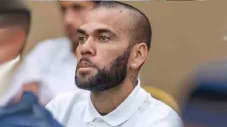 Mantan bintang Barca Dani Alves Hadapi Ancaman Penjara