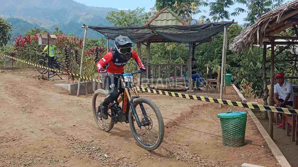 Alat Terbatas, Nining Cuma Sabet Perunggu Downhill Porprov Jateng
