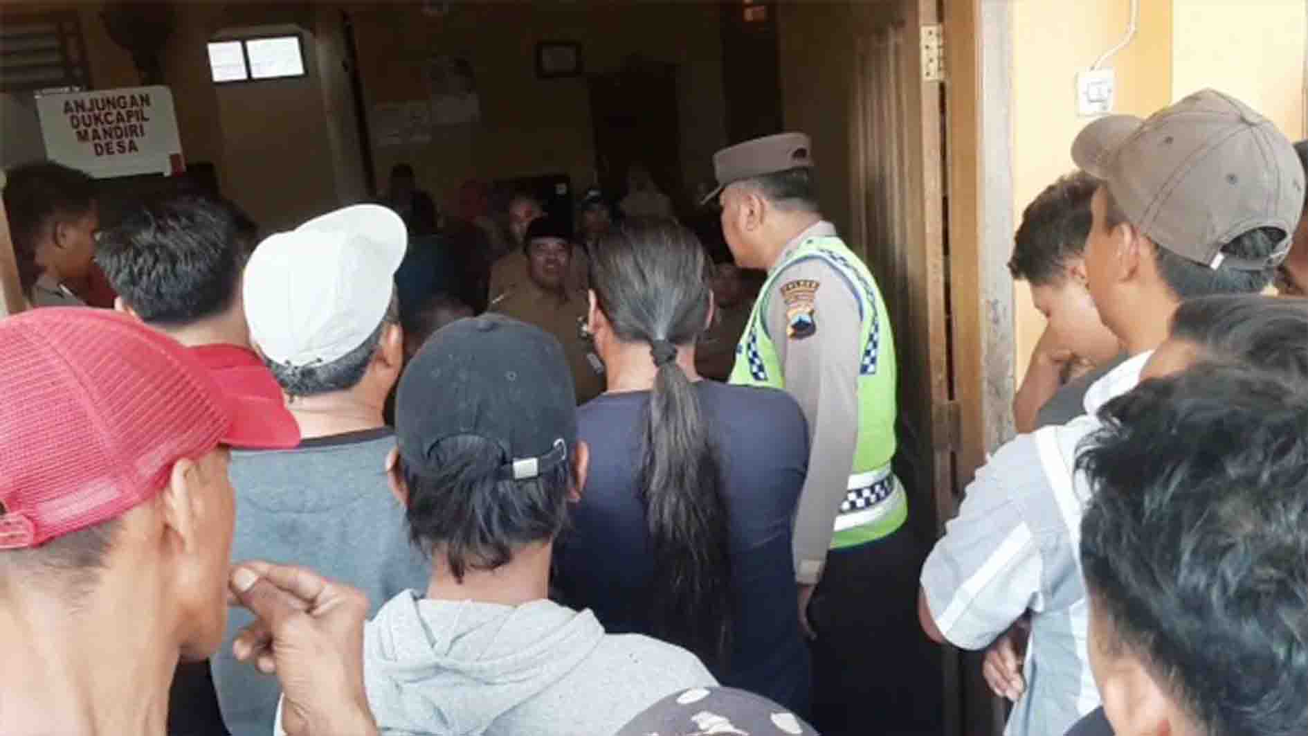 Didemo Warga, Pelantikan Sekdes Ngroto Grobogan Batal Digelar