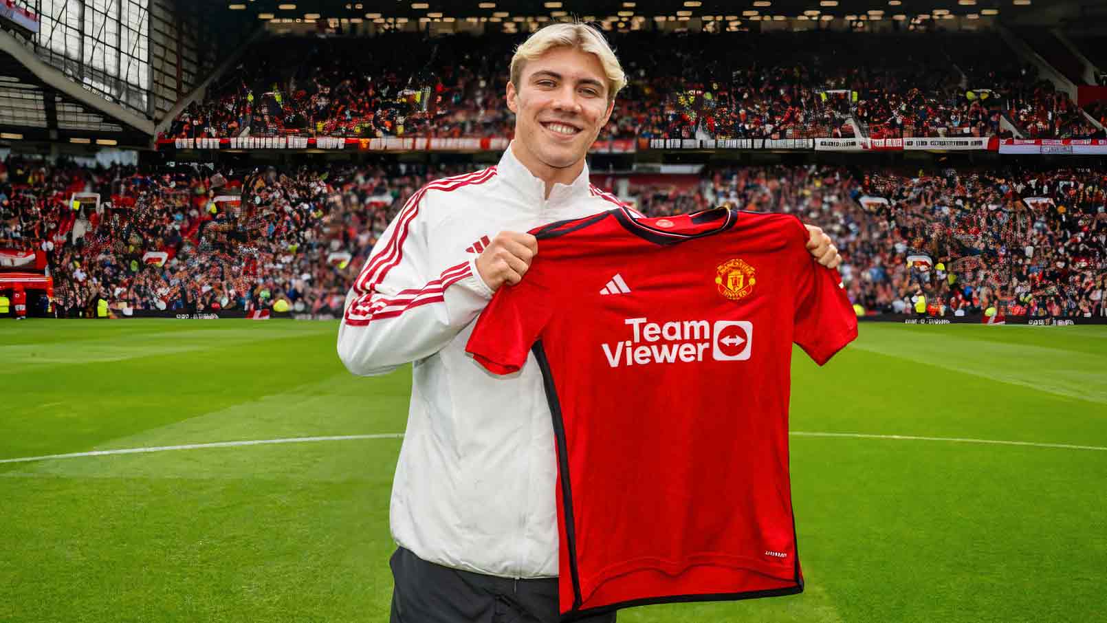 Jersey Rasmus Hojlund Belum Bisa Dicetak MU