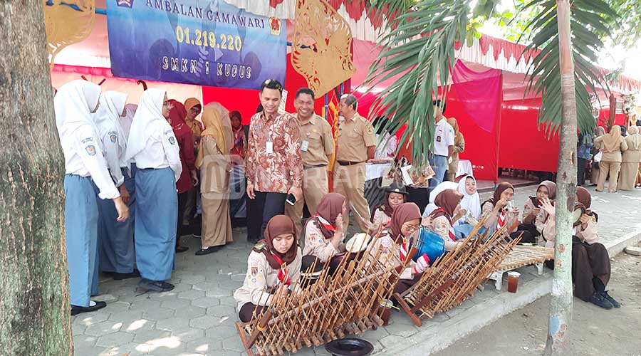 Aneka Kearifan Lokal Tersaji di Gelar Karya P5 SMK 1 Kudus