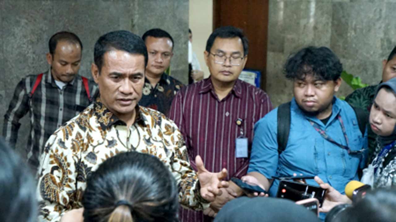 Usai Dilantik Mentan Amran Langsung Minta KPK Ngantor di Kementan