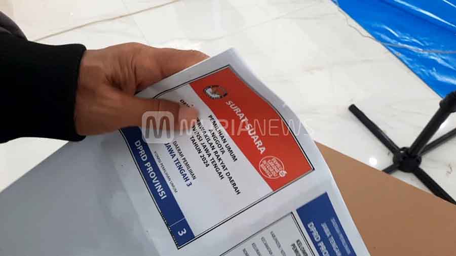 Duh, Tiap Hari KPU Kudus Temukan Surat Suara Rusak