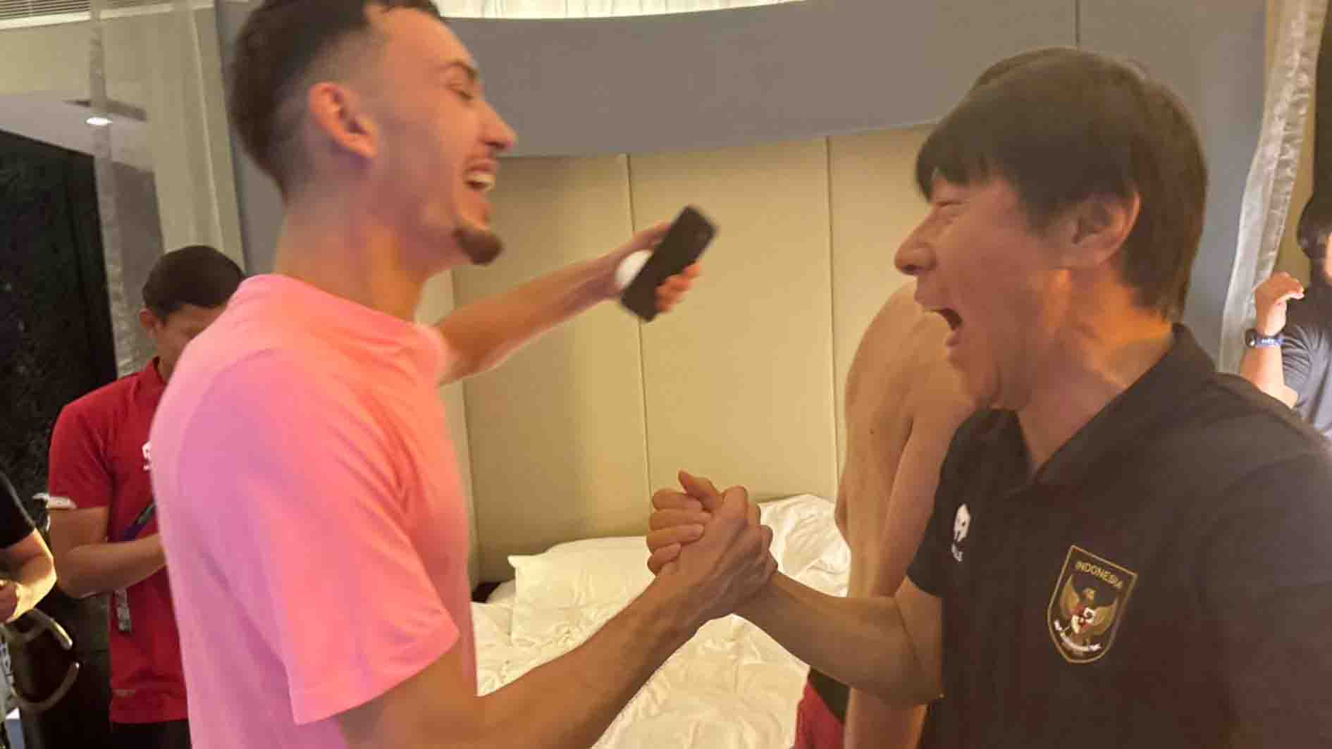 Kegembiraan Pemain Timnas Indonesia saat Nobar Oman vs Kirgistan