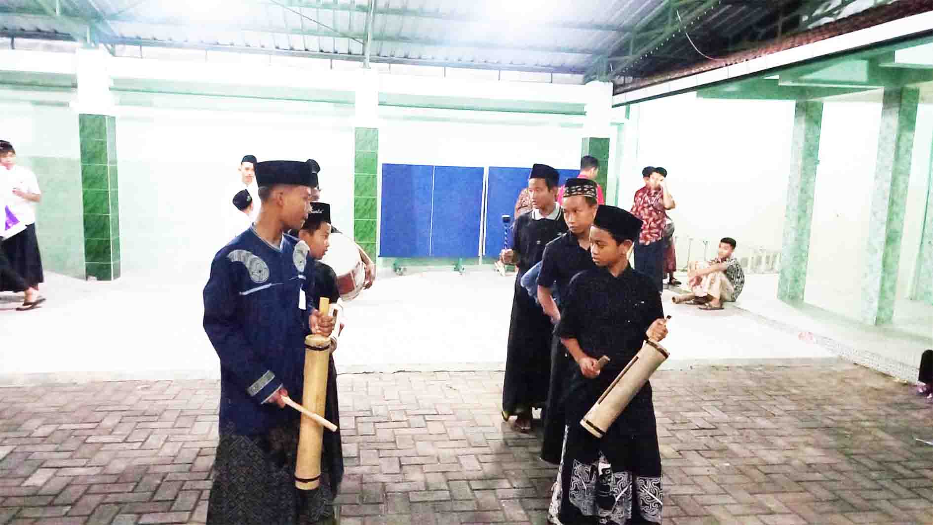 Seru, Lomba Thek-Thek yang Digelar IRMA di Blora