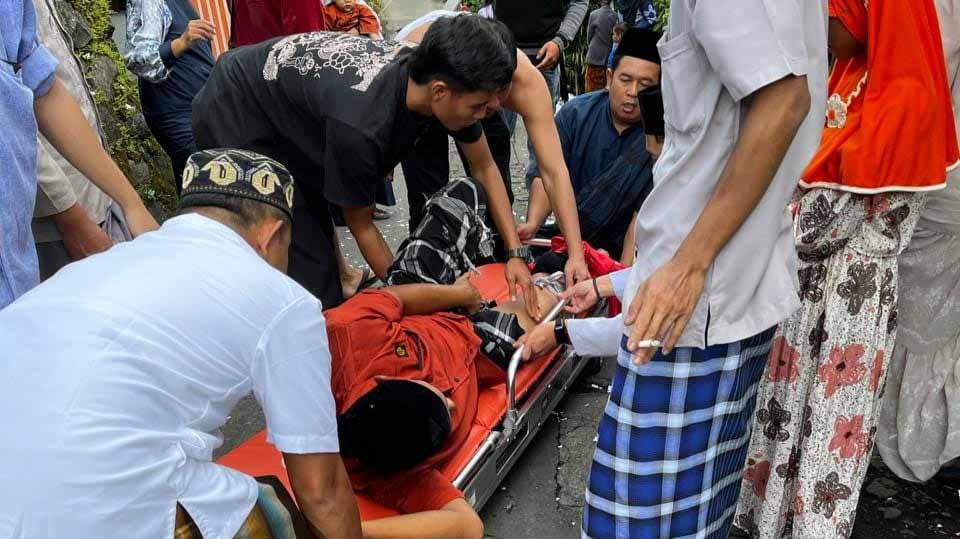 Kaki Kanan Pria Ini Hancur Terkena Ledakan Petasan