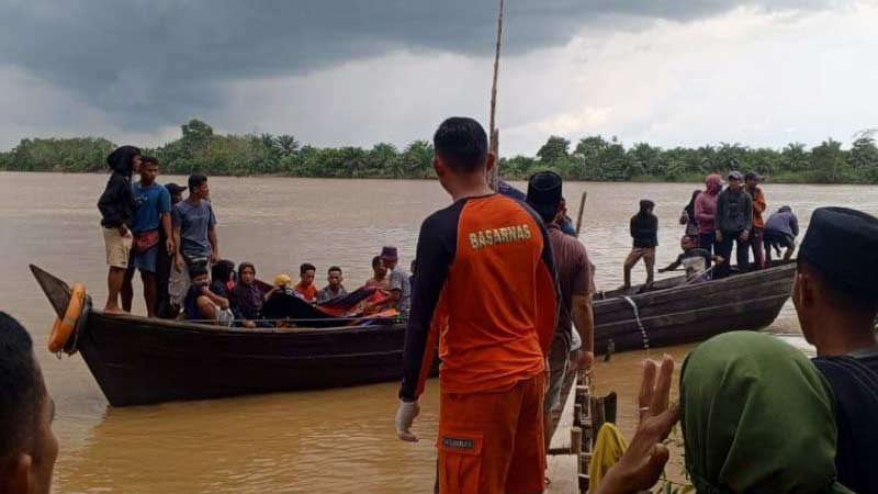 Balita Jatuh Dari Kapal, Tim SAR Akhirnya Temukan Jasadnya