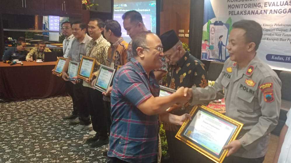 Polres Kudus Terima Dua Penghargaan dari KPPN