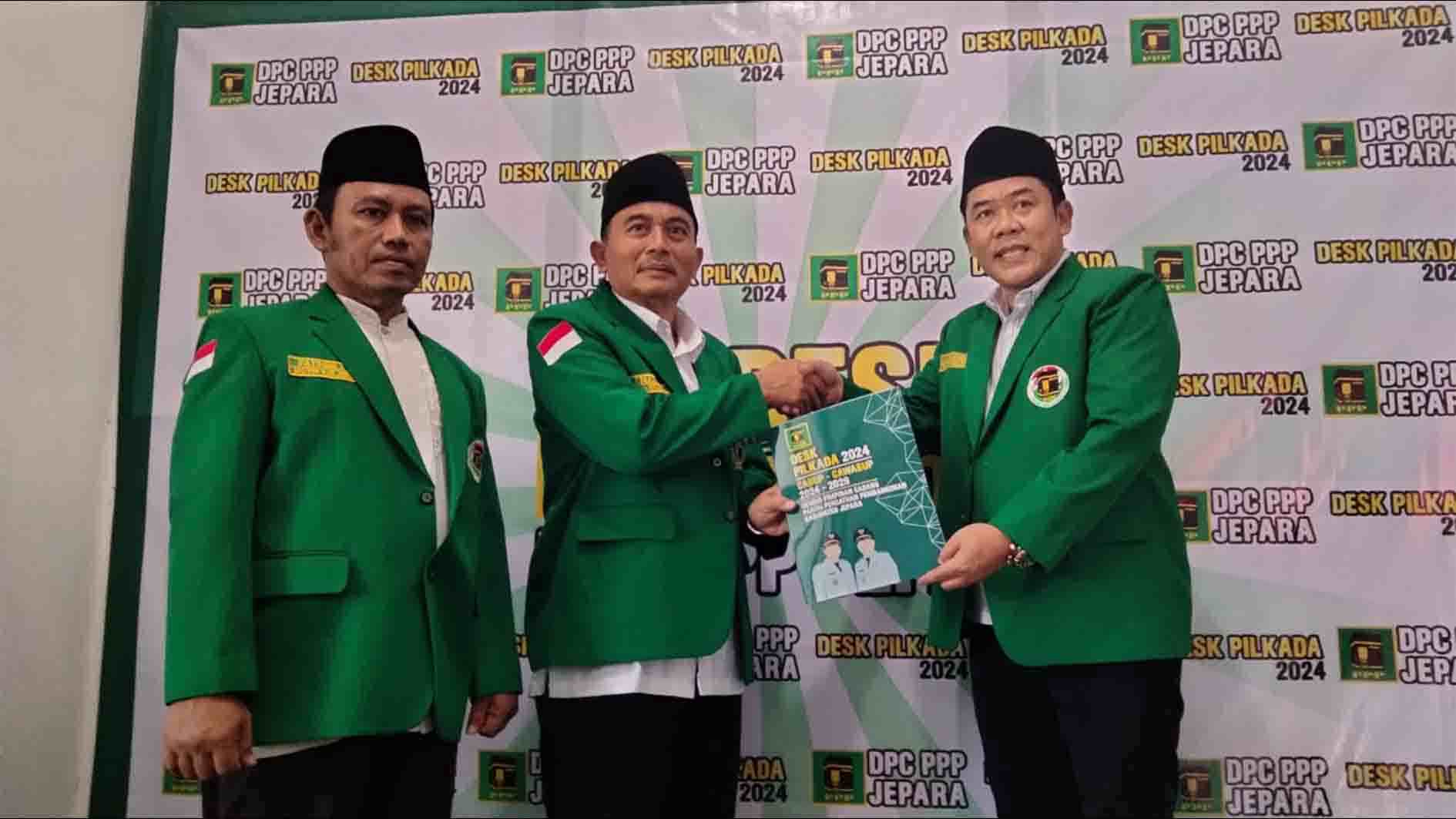 Buka Desk Pilkada, Ketua DPC PPP Jepara Langsung Daftarkan Diri