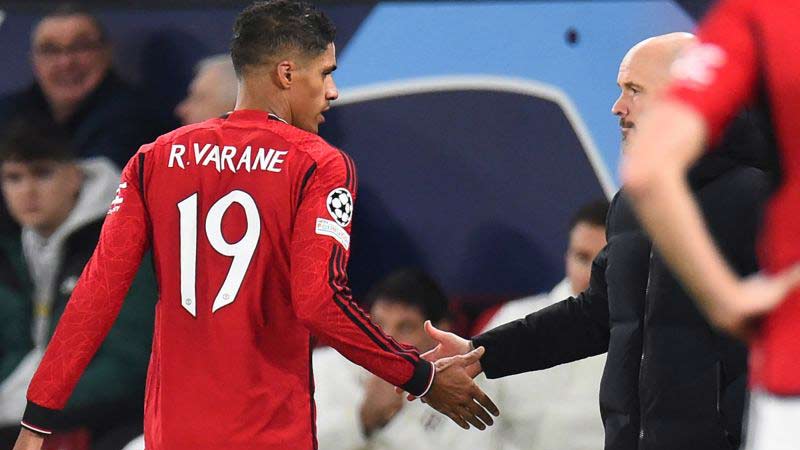 Gajinya Dipangkas, Raphael Varane Tinggalkan Manchester United