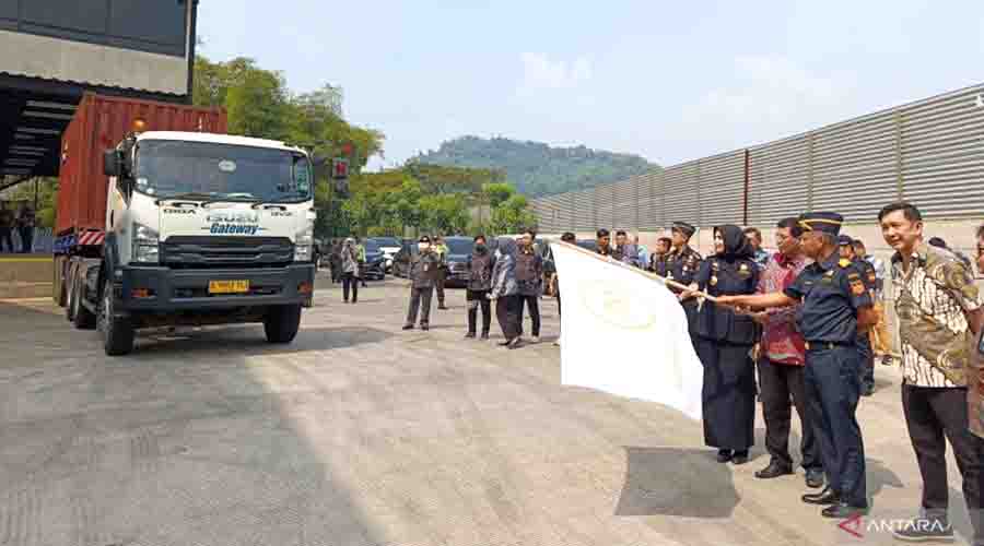 Produk Tekstil dari Bandung Barat Diekspor ke Dubai