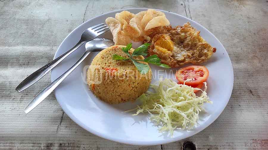 Warung di Kudus Ini Punya Menu Nasi Jagung, Tertarik Mencoba?