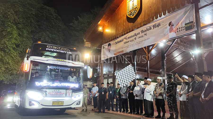 Jemaah Haji Kudus Kloter 69 Diberangkatkan, Ini Pesan Pj Bupati