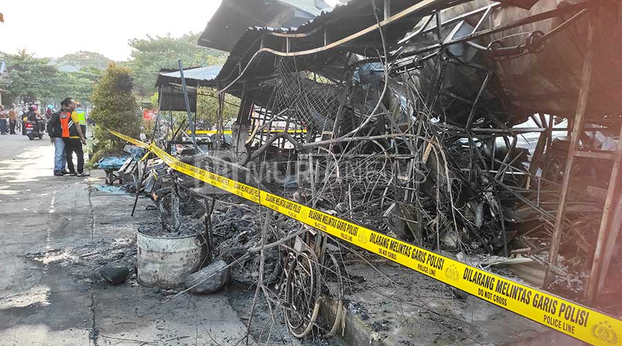 Pasar Babe Kudus Terbakar, Diduga Karena Korsleting Listrik