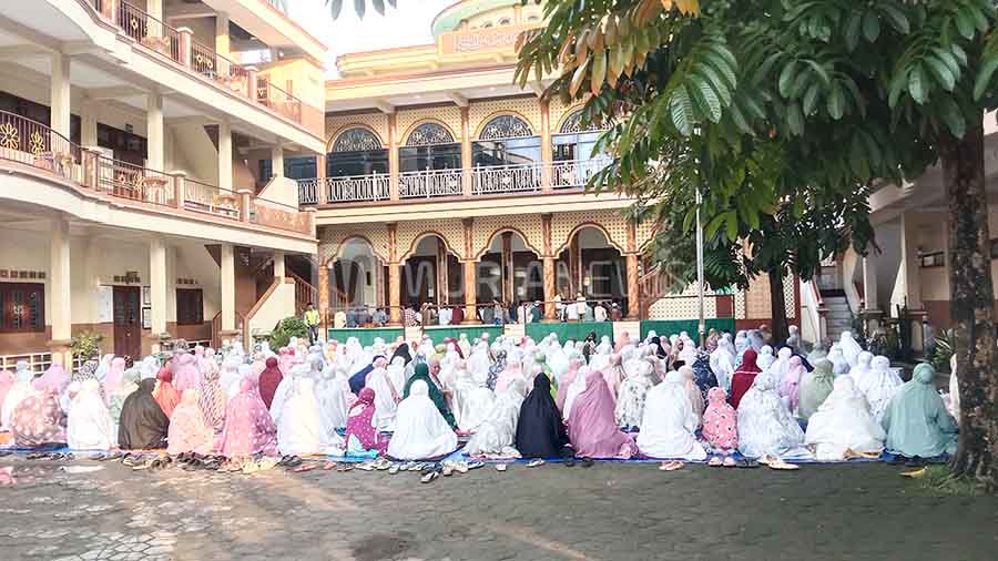 Menengok Salat Iduladha di Kampung Santri Pakis Pati