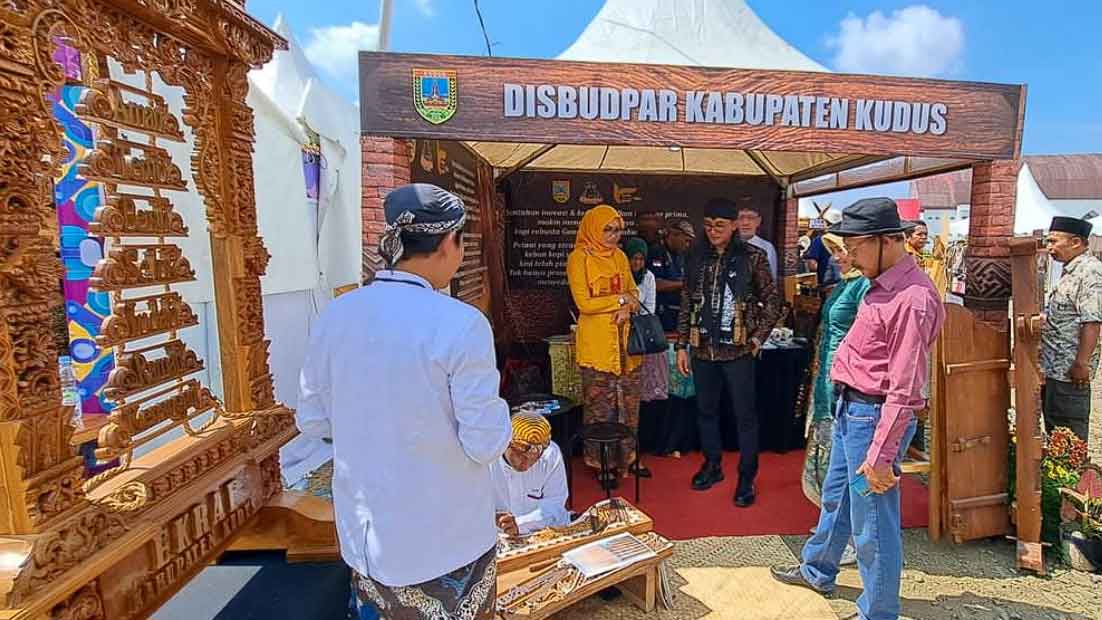 Kudus Raih Juara 1 Semarak KaTa Kreatif Jateng 2024