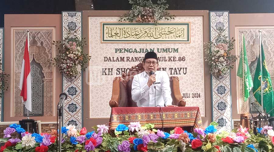 Mendes PDTT Halim Iskandar Hadiri Haul KH Sholeh Amin Tayu Pati