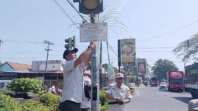 Masyarakat Dilarang Berikan uang ke PGOT, Ini Aturannya