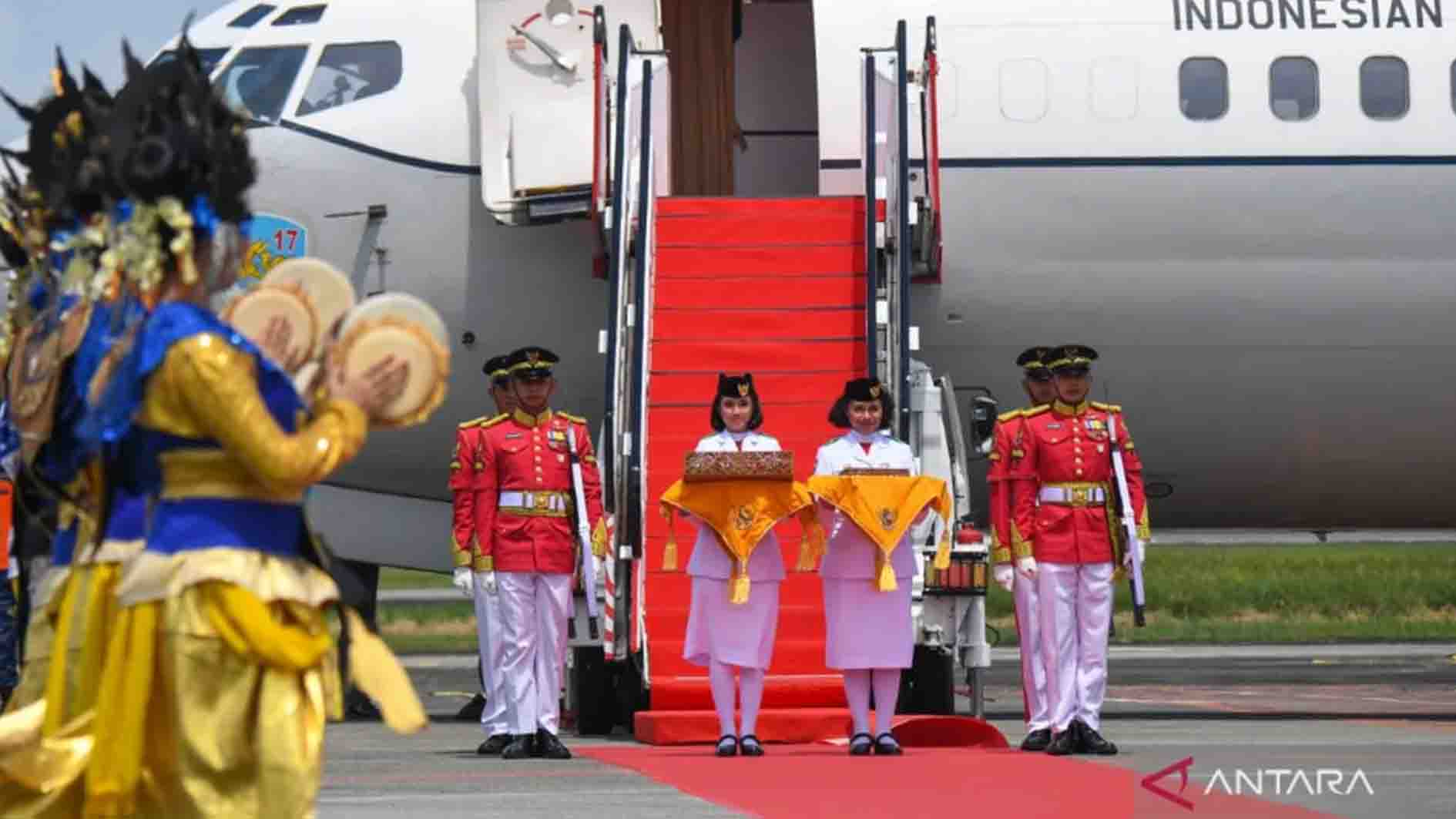 Bendera Pusaka Tiba di Balikpapan untuk Dikirab Menuju IKN