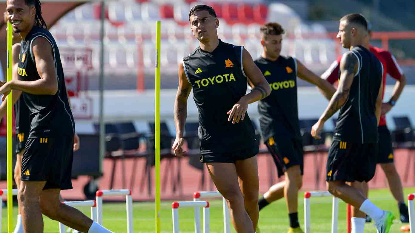 Paulo Dybala Isyaratkan Masih Bertahan di AS Roma