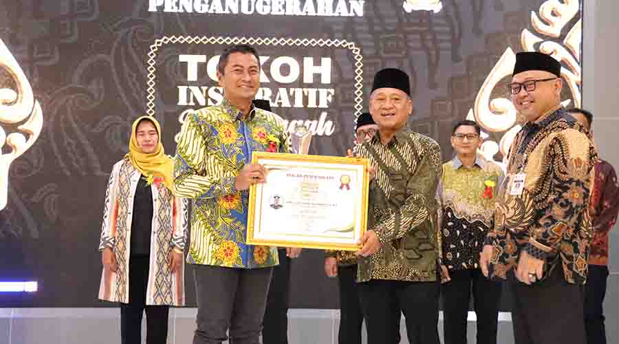 Ikut Gebuk Mafia Tanah, Kapolres Grobogan Terima Penghargaan