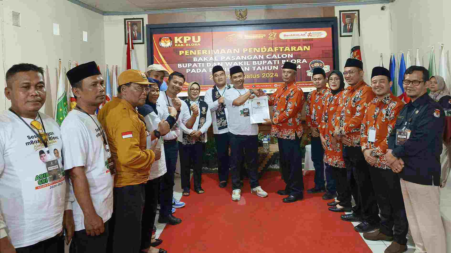 Pasangan Arief Rohman dan Sri Setyorini Daftar di KPU Blora Hari Ini