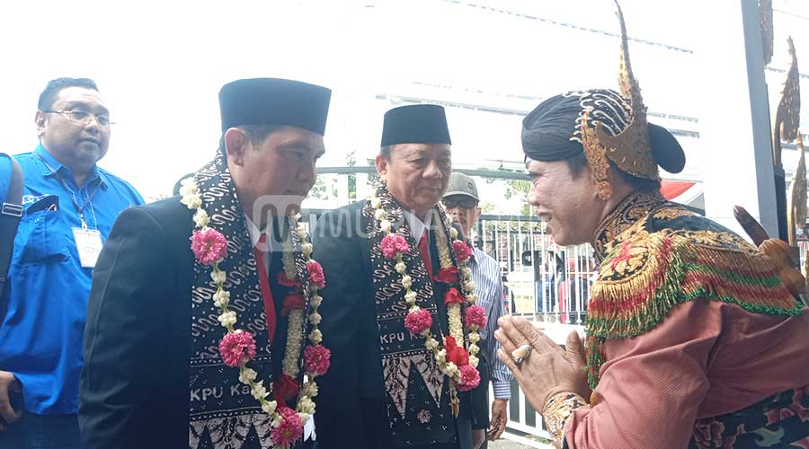 Diusung Tiga Partai, Wahyu-Suharyono Resmi Daftar di KPU Pati 