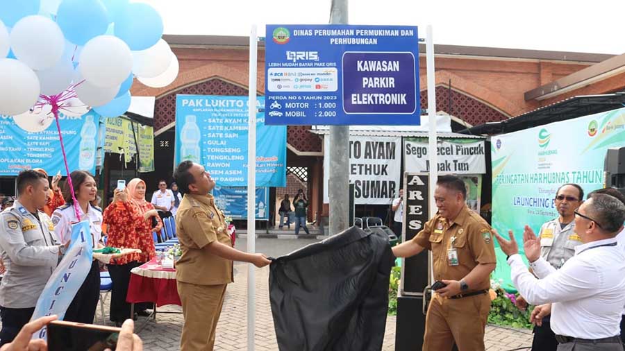 Alun-Alun Blora Kini Jadi Kawasan E-Parkir, Bayarnya Pakai QRIS