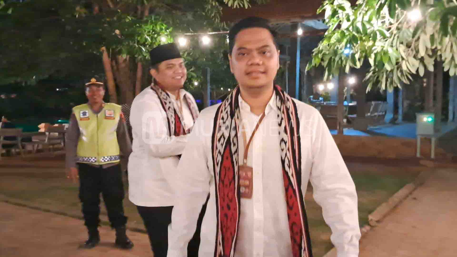 Wiwit-Hajar Tiba di Lokasi 10 Menit sebelum Debat Pilkada Dimulai