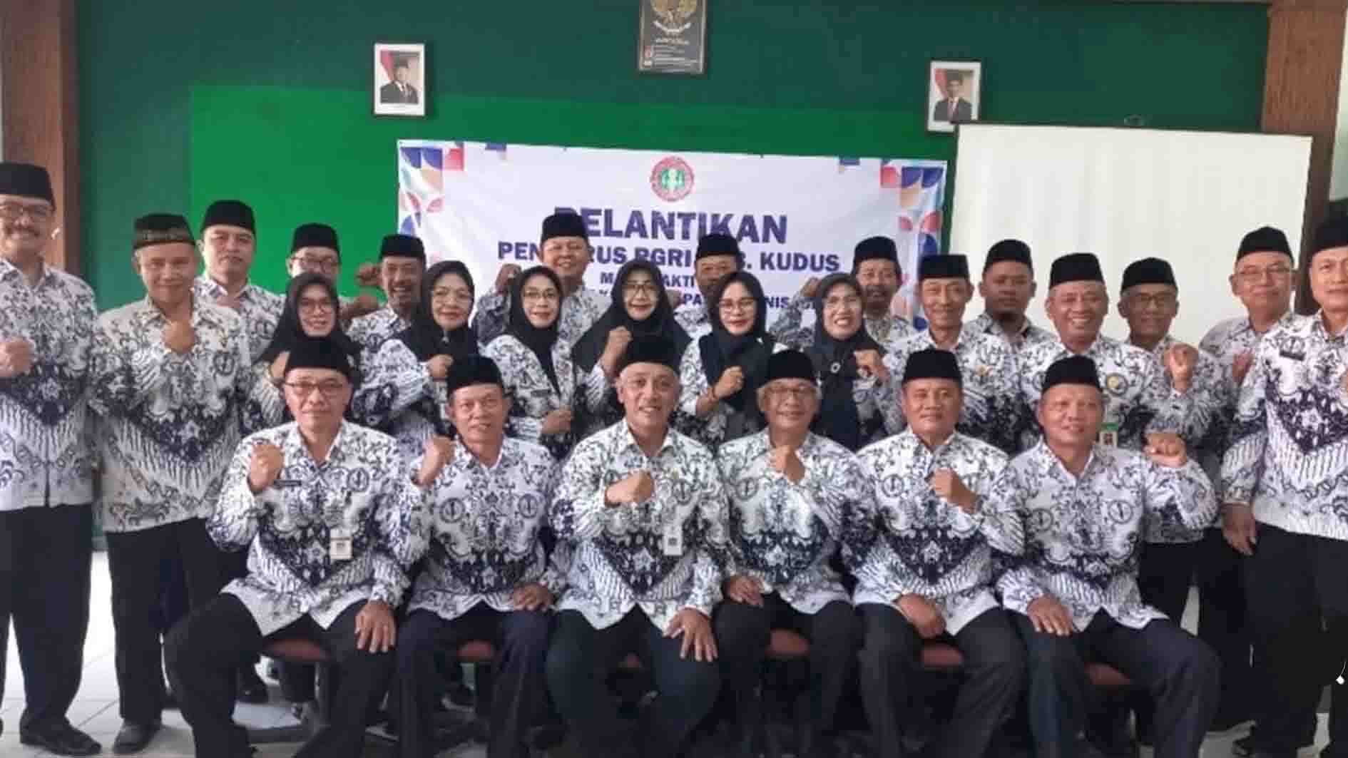 Sudah Dilantik, Ini Kepengurusan PGRI Kudus Periode 2024-2029