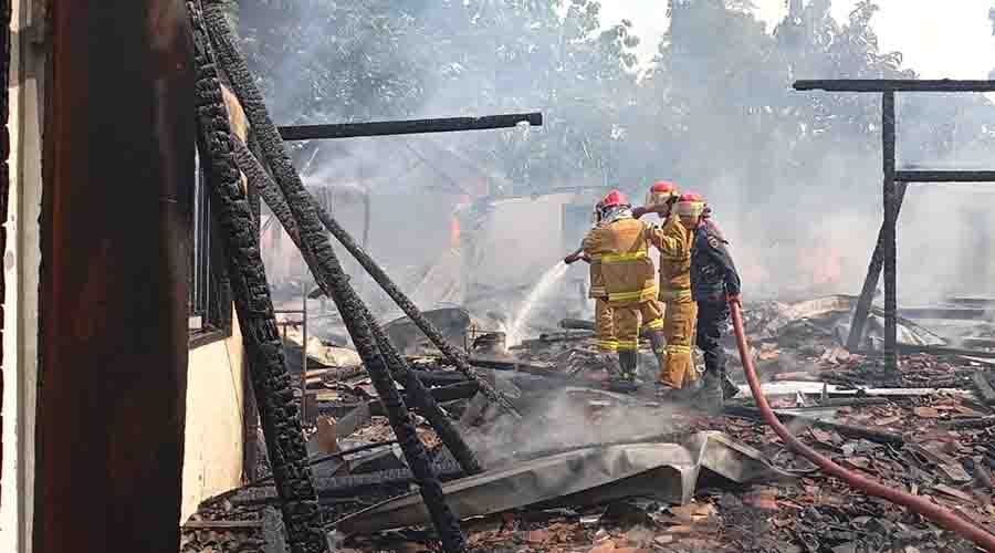 Kebakaran Hanguskan Rumah Kadus di Dorolegi Grobogan