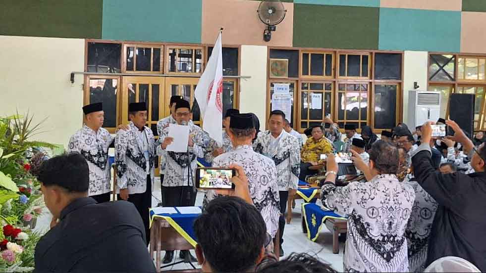 Aklamasi, Tri Manto Terpilih Jadi Ketua PGRI Pati 2025-2030