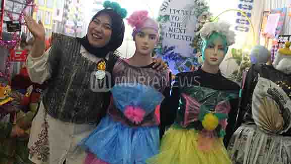 Peduli Lingkungan, SDN 3 Terban Kudus Ciptakan Kostum dari Sampah