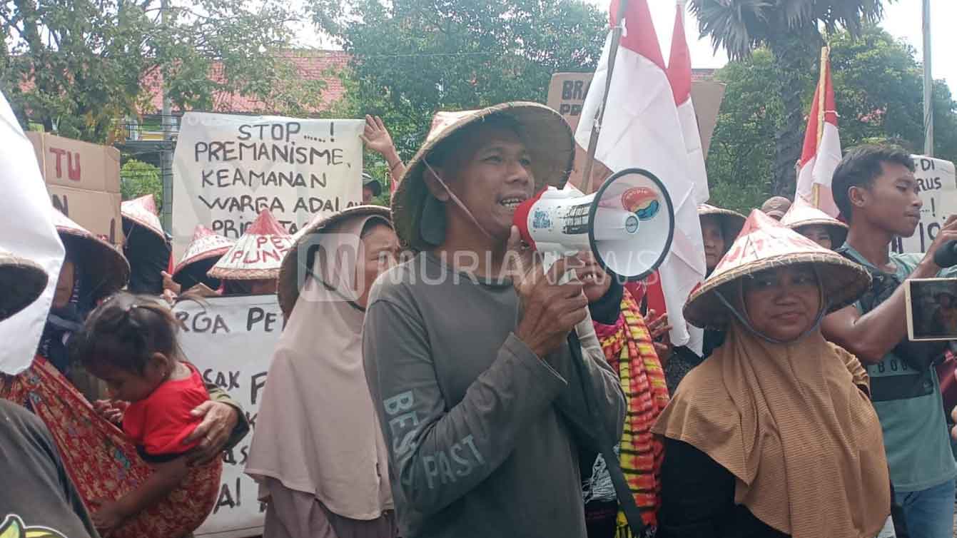 Petani Pundenrejo Demo Polisi, Desak Tangkap Preman Perusak Rumah