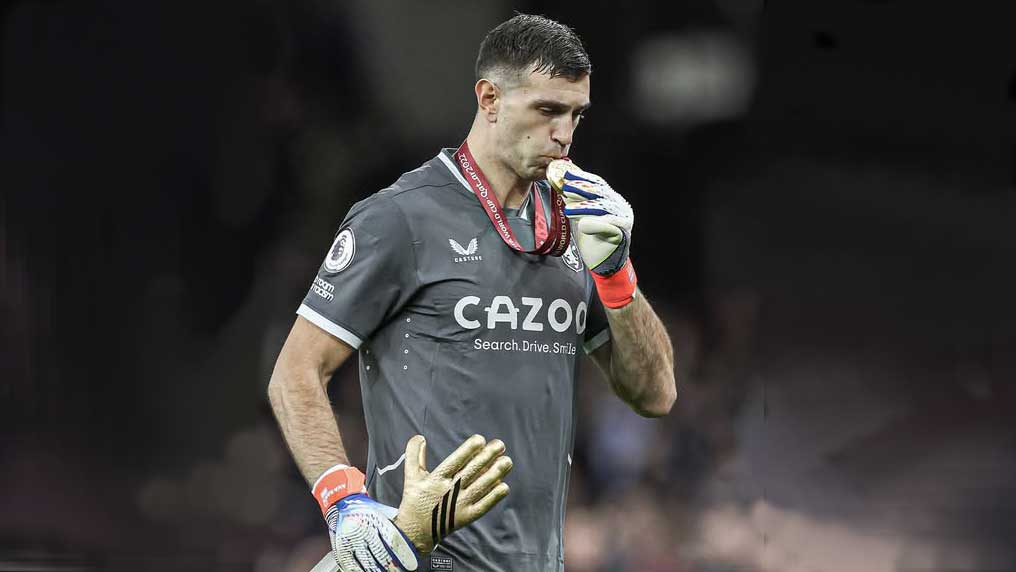 Manchester United Kembali Menguber Emiliano Martinez di Bursa Transfer