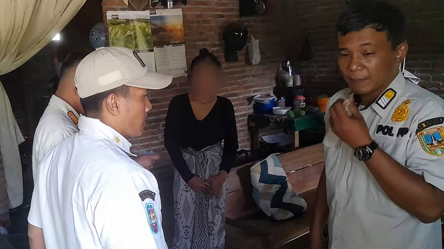 Tiga Orang Terjaring Razia Prostitusi Berkedok Warung Kopi di Kudus