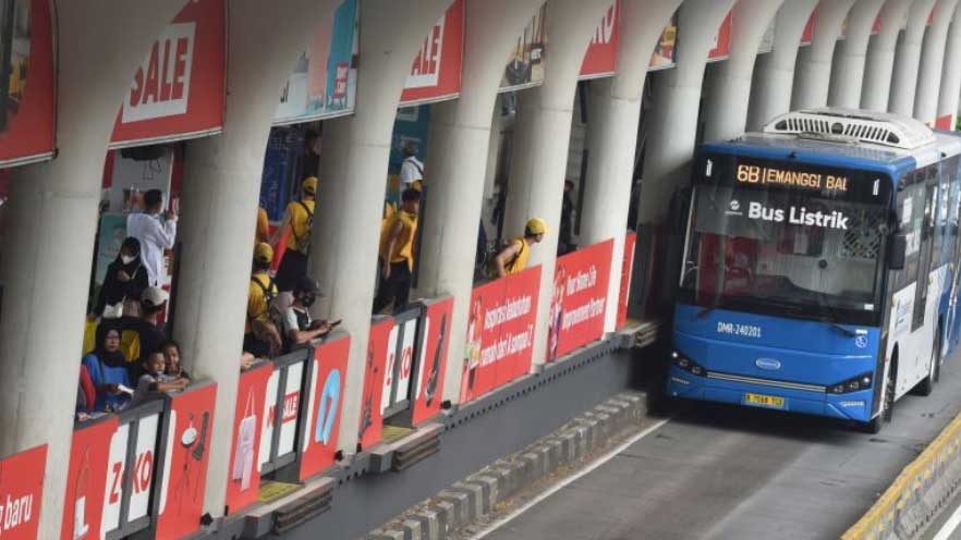 HUT Bhayangkara: Tarif Transportasi Umum Jakarta Hanya Rp 1 Hari Ini!