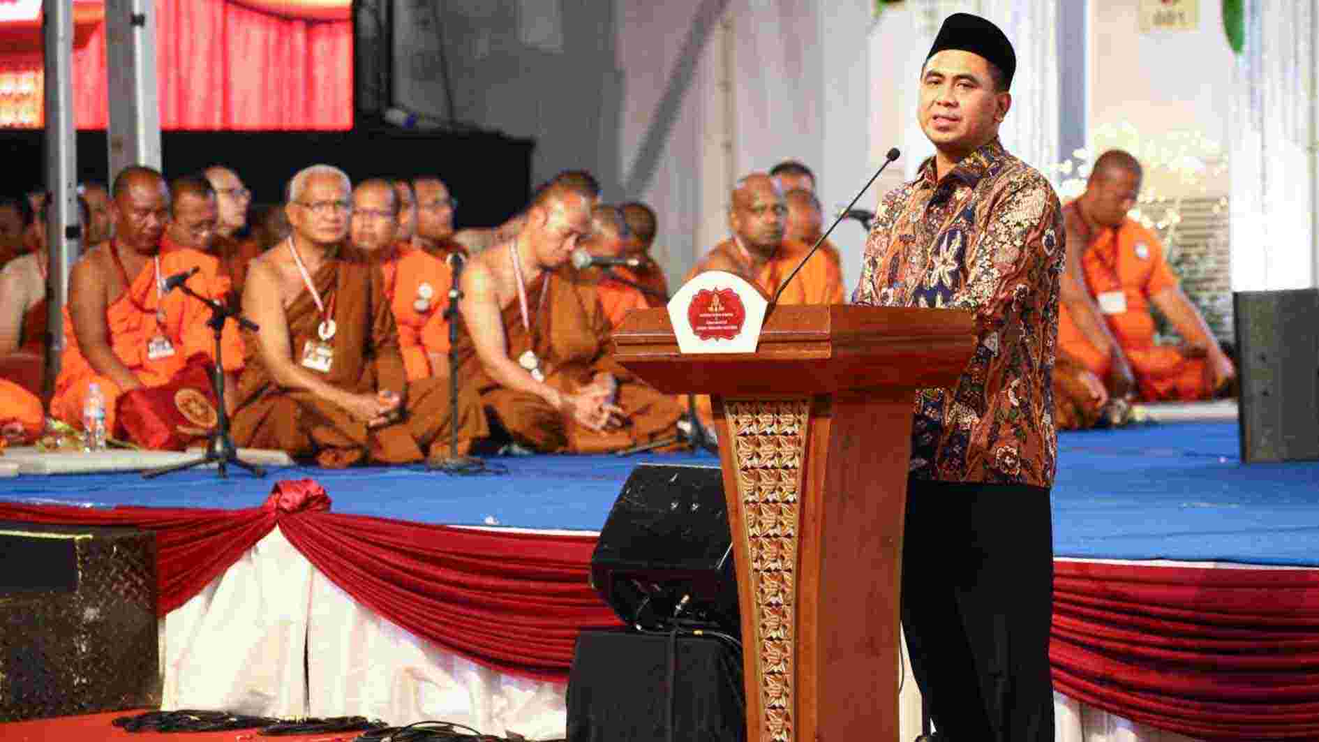 Hadiri Indonesia Tipitaka Chanting di Borobudur, Ini Pesan Taj Yasin