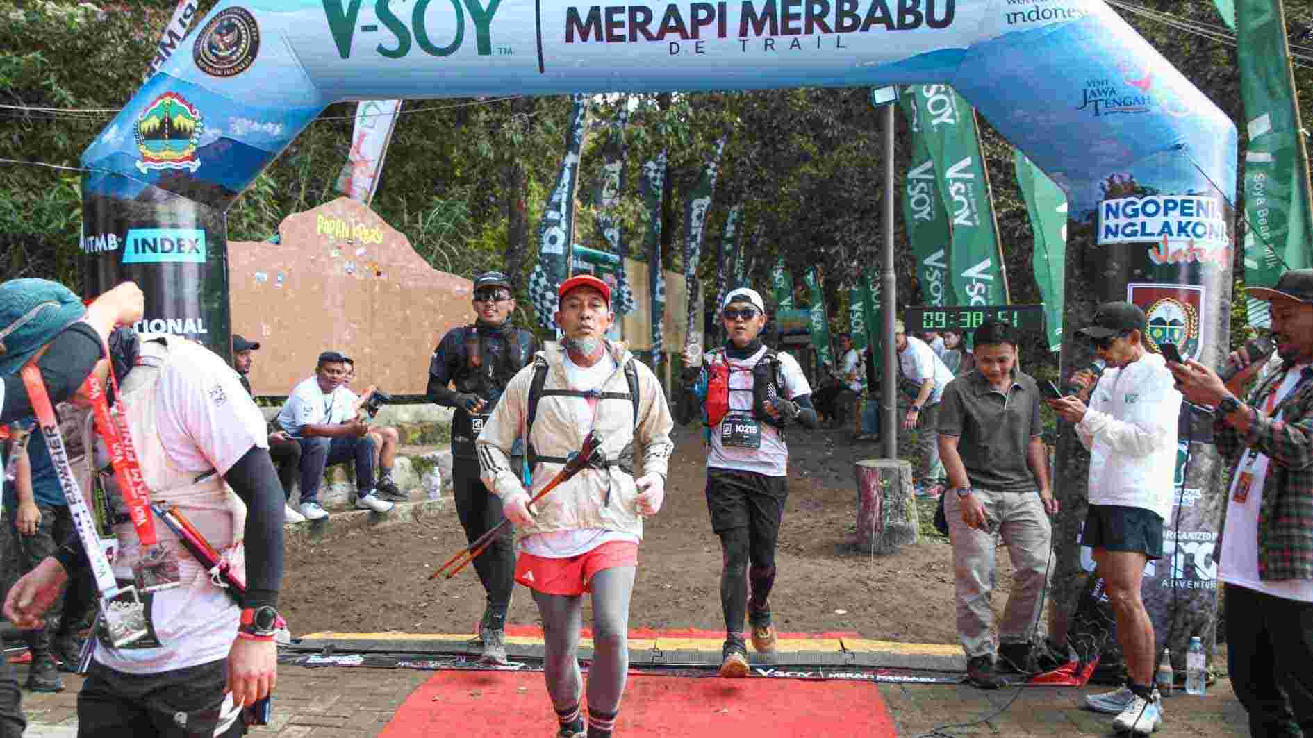Ratusan Pelari Ikuti Ajang Sport Tourism Merapi Merbabu de Trail 2025