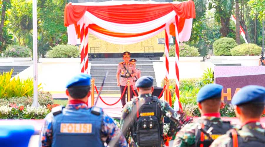 Peringati Hari Juang Polri Ke-2, Kapolri Pimpin Upacara di Surabaya
