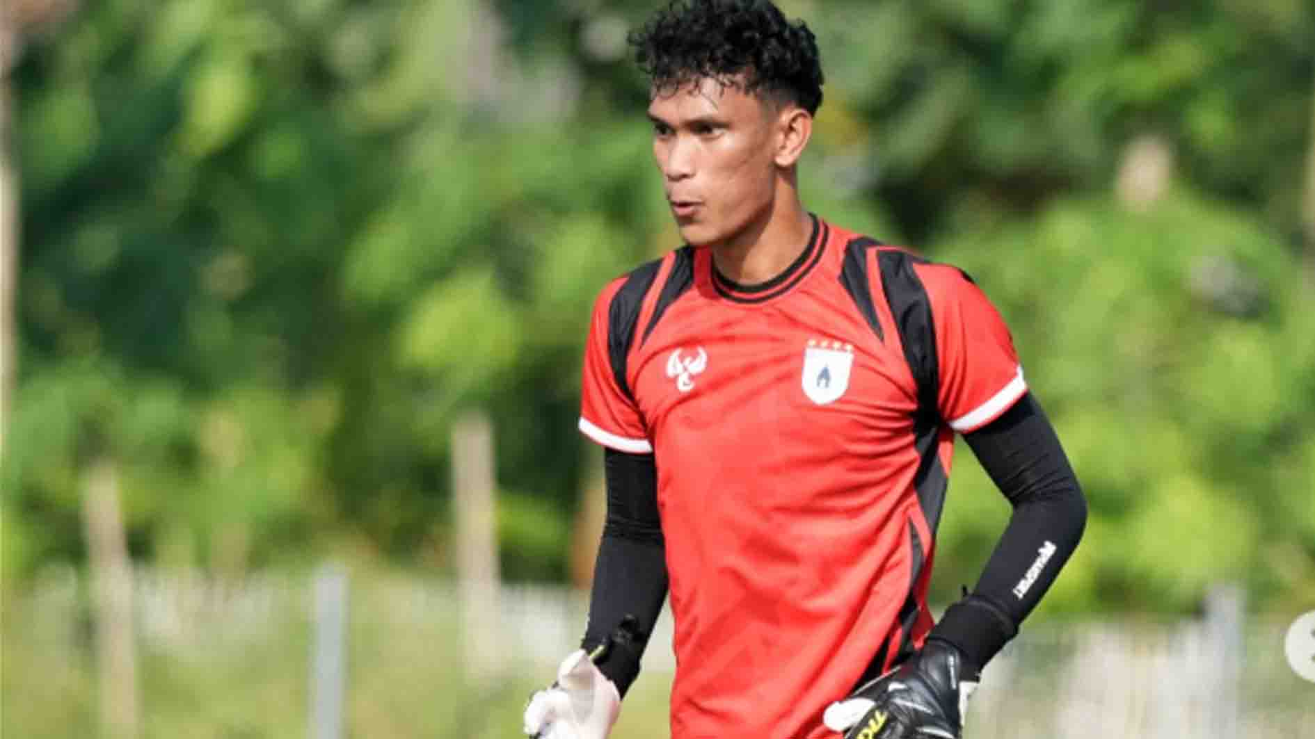 Jhon Pigai Cedera, Persipura Rekrut Kiper Baru Rafly Kapoh