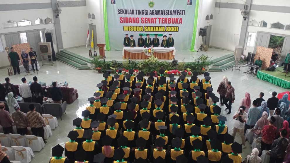 STAI Pati Wisuda 137 Mahasiswanya, Ini 3 Wisudawan Terbaik