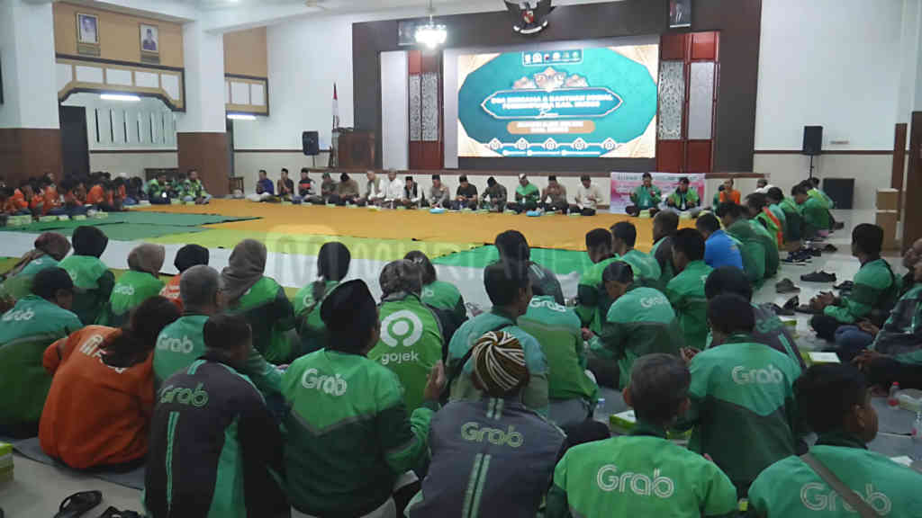 Aliansi Ojol Kudus Gelar Doa Bersama untuk Korban Demo Agustus