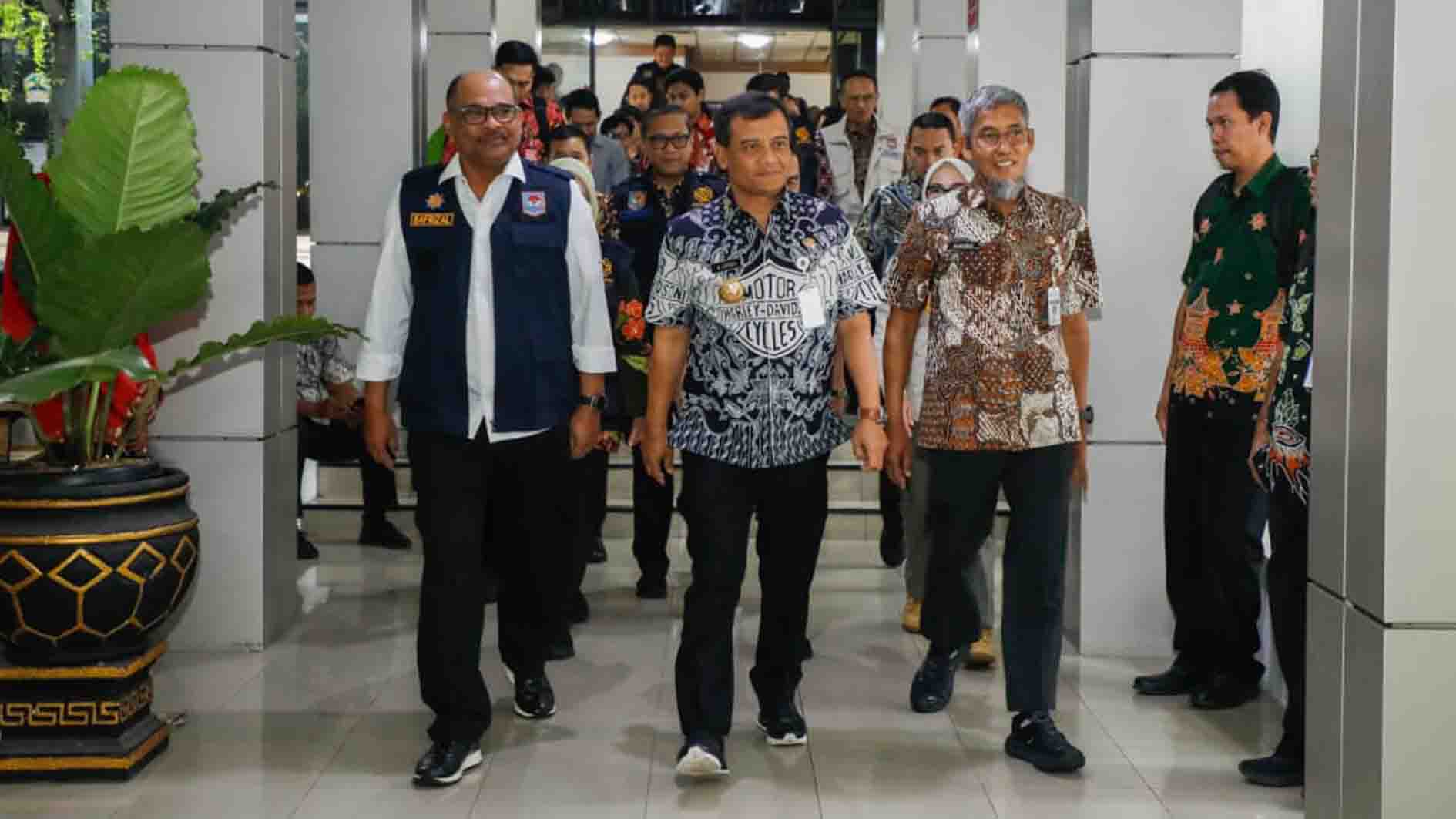 Gubernur Ahmad Luthfi Minta Aktifkan Lagi Jogo Tonggo dan Siskamling