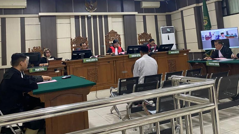 Kades Cangkring Tersangka Korupsi APBDes Jalani Sidang Perdana