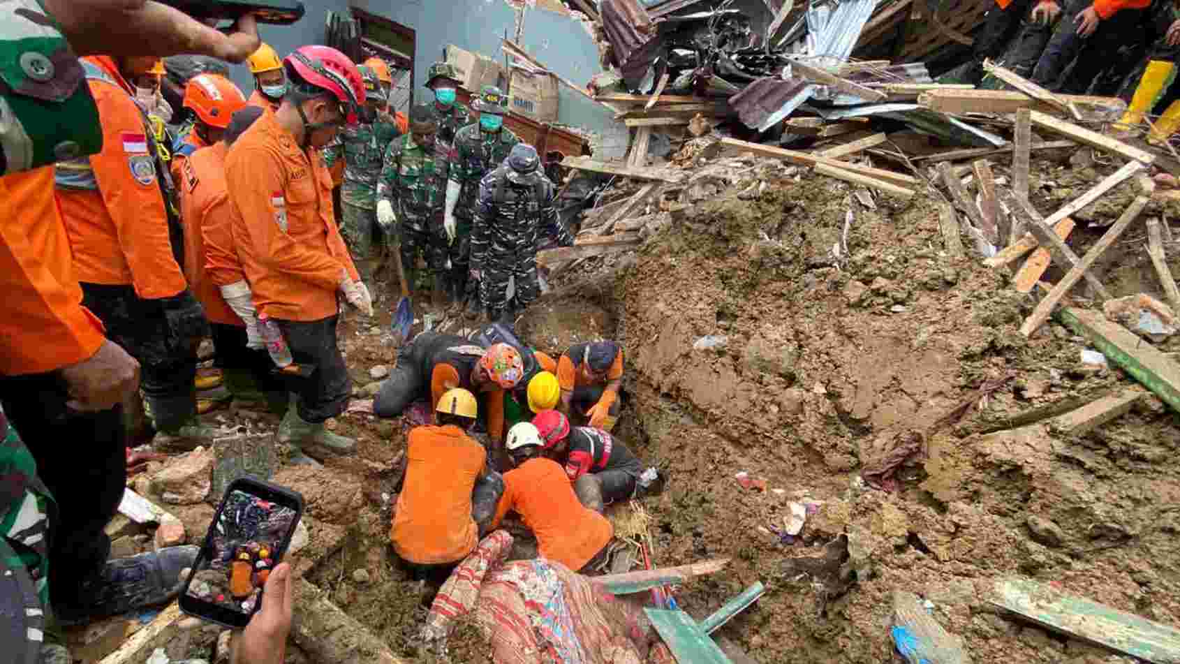 Update Longsor Banjarnegara, Satu Korban Hilang Ditemukan Meninggal