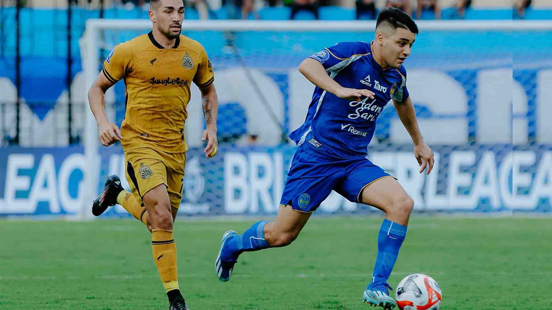 psim-tekuk-bhayangkara-fc-1-0-diwarnai-hujan-kartu-kuning