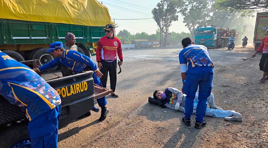 lakalantas-di-jalan-pati-juwana-libatkan-truk-boks-vs-motor