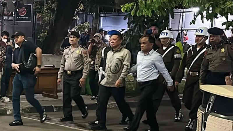 Jadi Tersangka TPPU, Febrie Adriansyah Dijebloskan ke Rutan KPK